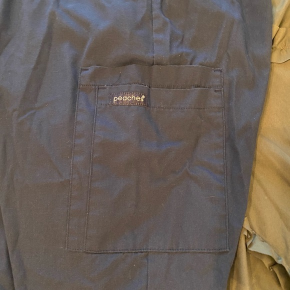 Navy Scrubs - Picture 5 of 5